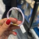 دستبند چرم و طلا دخترانه 18 عیار ماوی گالری مدل فرشته پاستیلی - تصویر 2